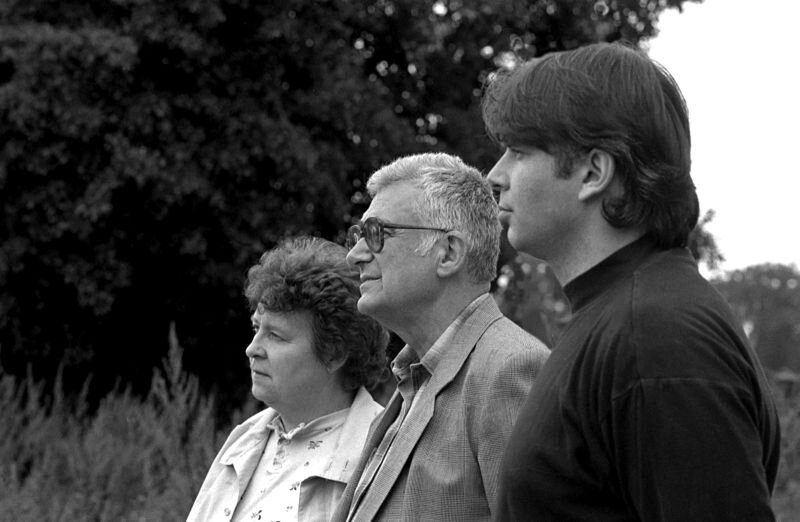 Manželé Scheybalovi s Petrem Vobořilem (1996), foto: J. Honzík